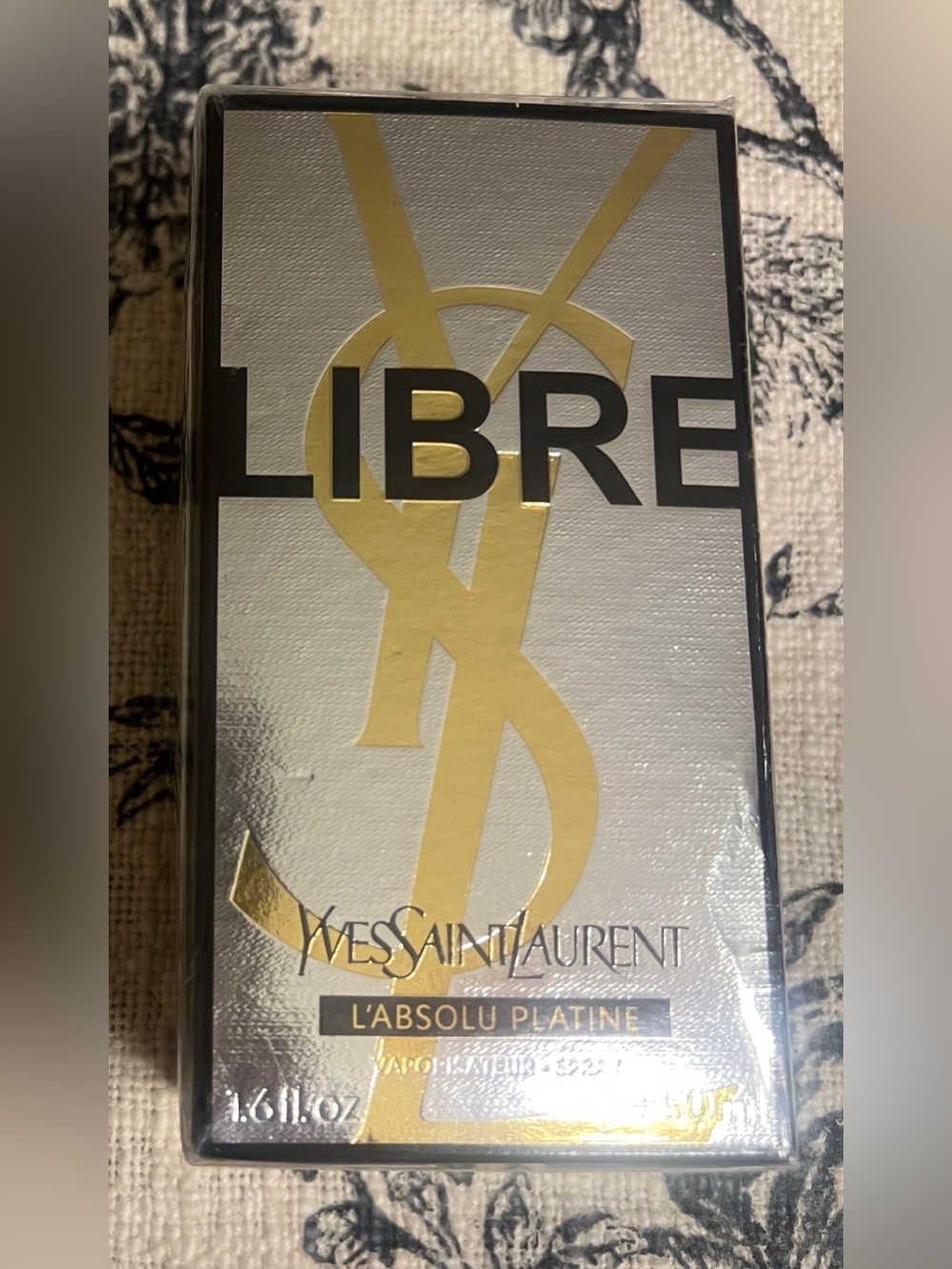 Yves Saint Laurent Libre L'Absolu Platine - Silver & Gold Packaging